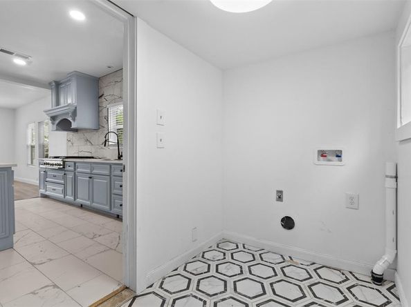 3618  Jeffries Street , Dallas Texas 75215
