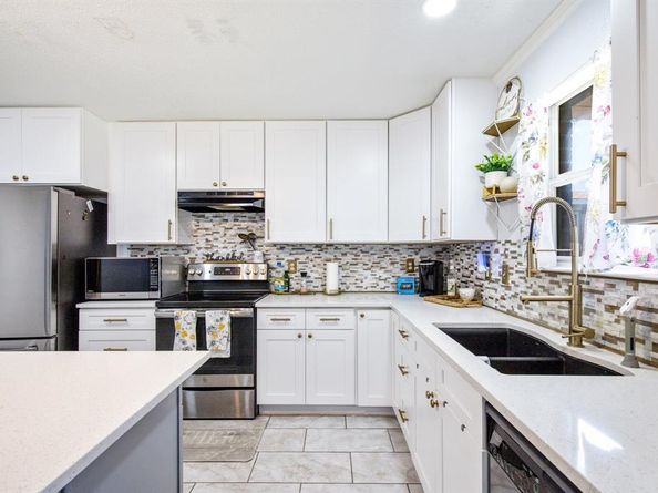 1347  Hayes Street , Cedar Hill Texas 75104