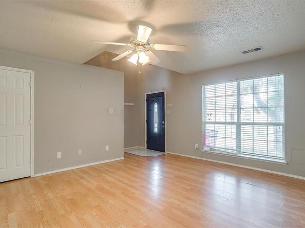 2924  Timber Creek Trail , Fort Worth Texas 76118