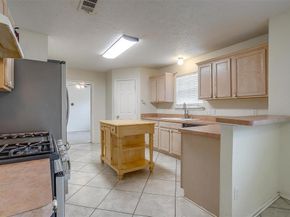 2924  Timber Creek Trail , Fort Worth Texas 76118