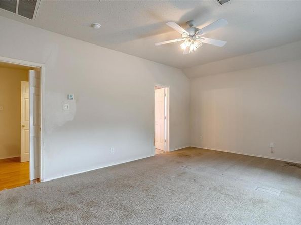 2924  Timber Creek Trail , Fort Worth Texas 76118