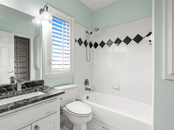 11911  Edgestone Road , Dallas Texas 75230