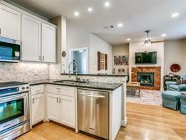 3915  Congress Avenue  200, Dallas Texas 75219