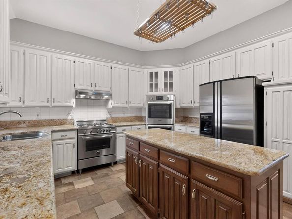 5004  Bridgewater Drive , Arlington Texas 76017