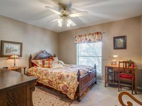 5004  Bridgewater Drive , Arlington Texas 76017