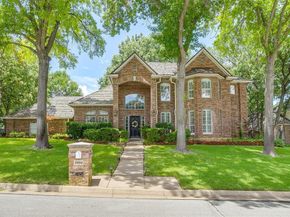 5004  Bridgewater Drive , Arlington Texas 76017