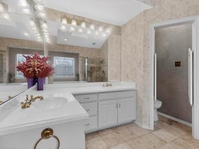 5004  Bridgewater Drive , Arlington Texas 76017