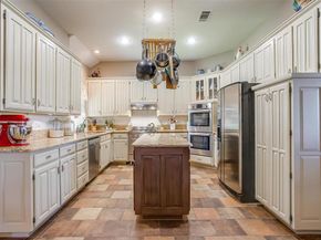 5004  Bridgewater Drive , Arlington Texas 76017