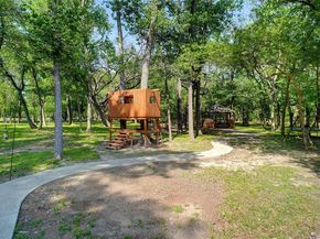 7200  Oak Creeks Court , Fort Worth Texas 76135