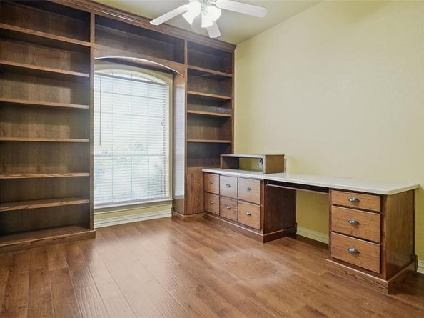 7200  Oak Creeks Court , Fort Worth Texas 76135