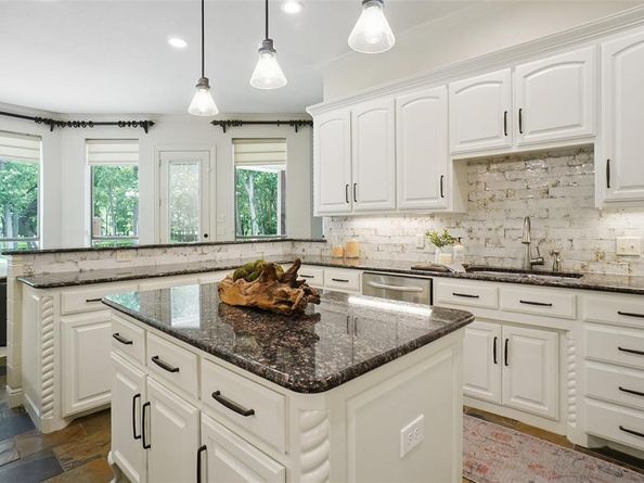 7200  Oak Creeks Court , Fort Worth Texas 76135