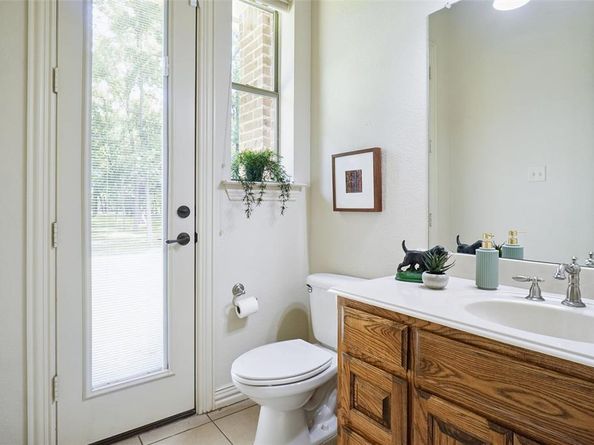 7200  Oak Creeks Court , Fort Worth Texas 76135