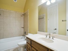 7200  Oak Creeks Court , Fort Worth Texas 76135
