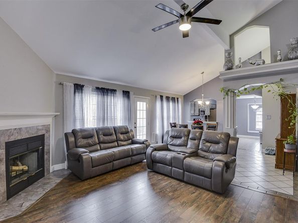 6707  Copperwood Court , Arlington Texas 76001
