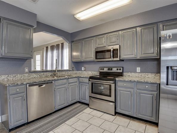 6707  Copperwood Court , Arlington Texas 76001