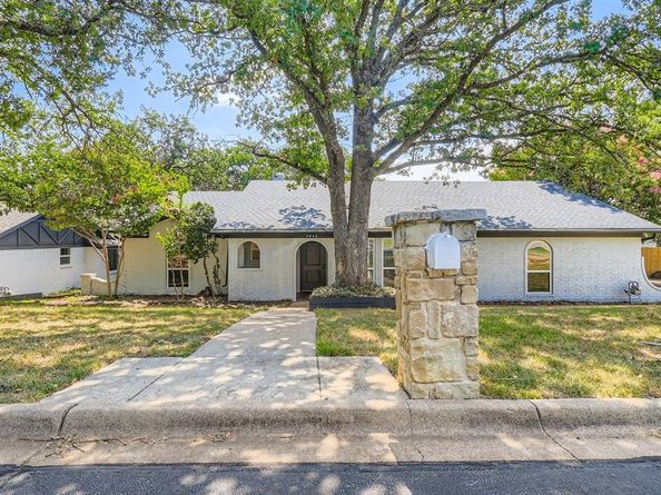 2848  Winterhaven Drive , Hurst Texas 76054