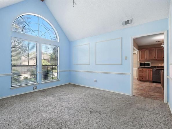 709  Trail Lake Drive , Euless Texas 76039