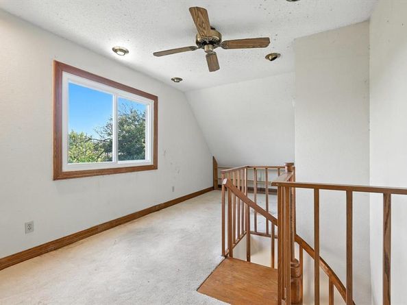 709  Trail Lake Drive , Euless Texas 76039