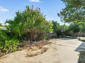 709  Trail Lake Drive , Euless Texas 76039