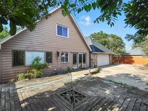 709  Trail Lake Drive , Euless Texas 76039