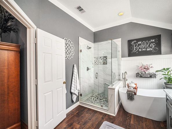 6213  Bowin Drive , Fort Worth Texas 76132