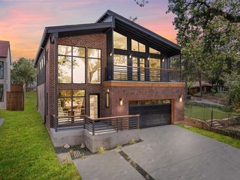 3110 W Jefferson Boulevard 