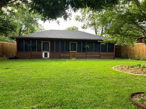711  Hollywood Avenue , Dallas Texas 75208