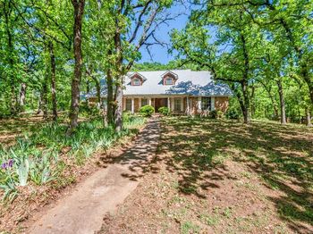 2904  Hickory Hill Lane 