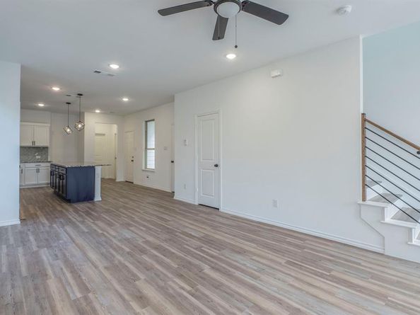 3228  Tuskegee Street , Dallas Texas 75215