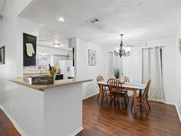 4044  Lonesome Trail , Plano Texas 75023