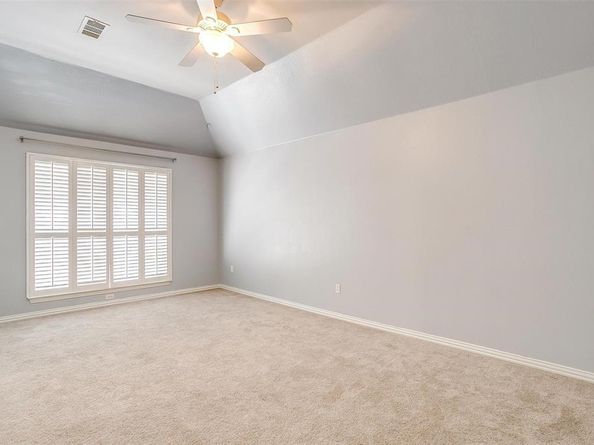 1532  Flying Jib Drive , Azle Texas 76020