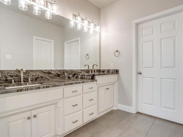 1532  Flying Jib Drive , Azle Texas 76020