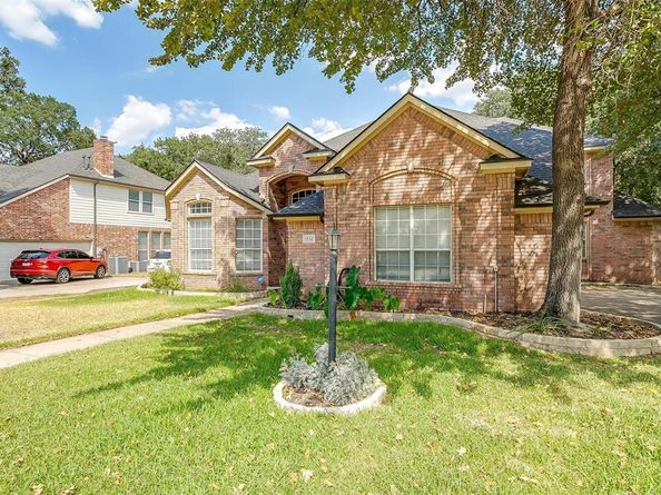 1532  Flying Jib Drive , Azle Texas 76020
