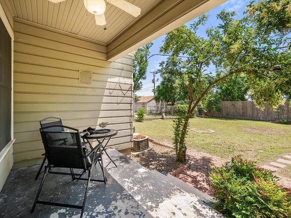 4525  Calmont Avenue , Fort Worth Texas 76107