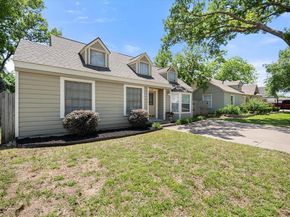 4525  Calmont Avenue , Fort Worth Texas 76107