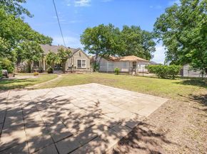 4525  Calmont Avenue , Fort Worth Texas 76107