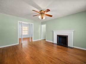 4525  Calmont Avenue , Fort Worth Texas 76107