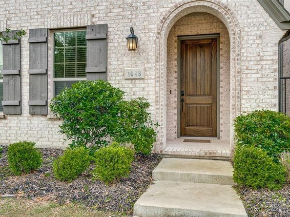 1043  Sarah Street , Allen Texas 75013