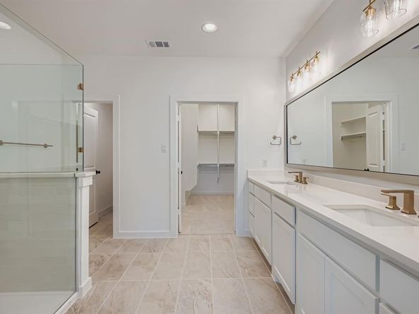 620  Sir Christopher Street , Lewisville Texas 75056