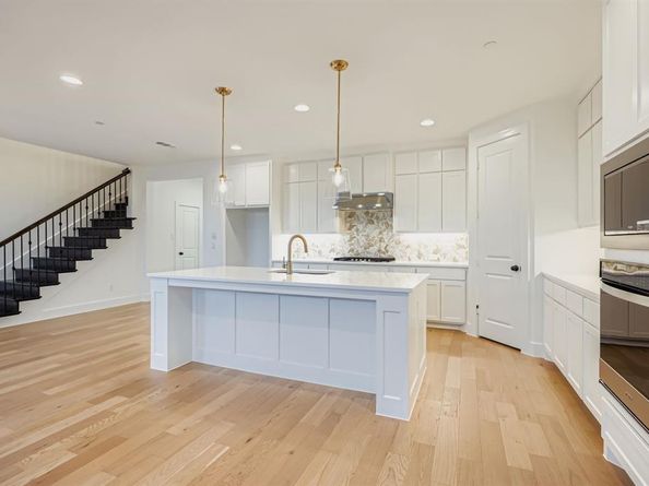 620  Sir Christopher Street , Lewisville Texas 75056