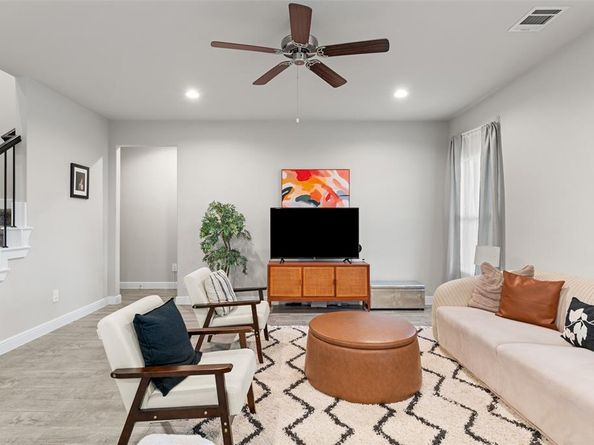 1225  Rolling Meadows Drive , Cedar Hill Texas 75104