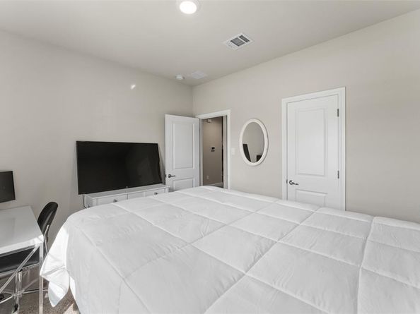 1225  Rolling Meadows Drive , Cedar Hill Texas 75104