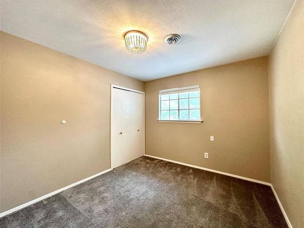 2804  Hollywood Drive , Arlington Texas 76013