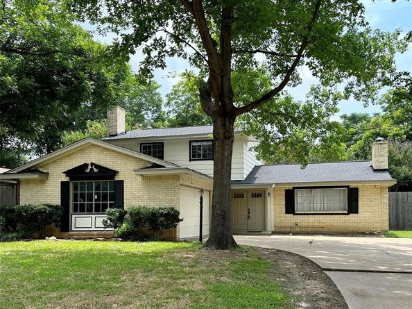 2804  Hollywood Drive , Arlington Texas 76013