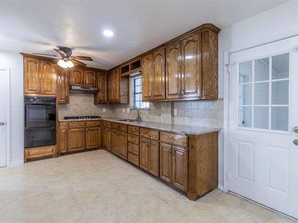 6517  Bob Hanger Street , Fort Worth Texas 76179