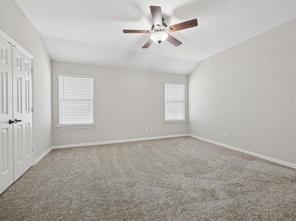 2153  Parkview  , Carrollton Texas 75006