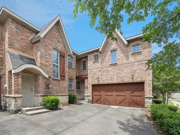 2153  Parkview  , Carrollton Texas 75006