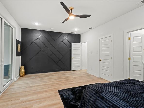 5305  Colonial Avenue , Dallas Texas 75215