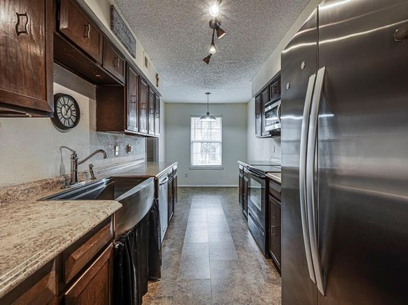 811  Pebble Beach Drive , Garland Texas 75043