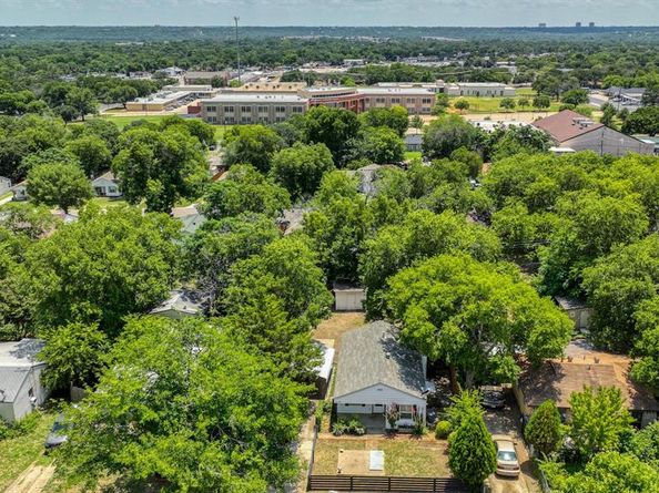 5129  Kessler Road , River Oaks Texas 76114